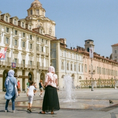 Nikon FE2 | Kodak Gold 200